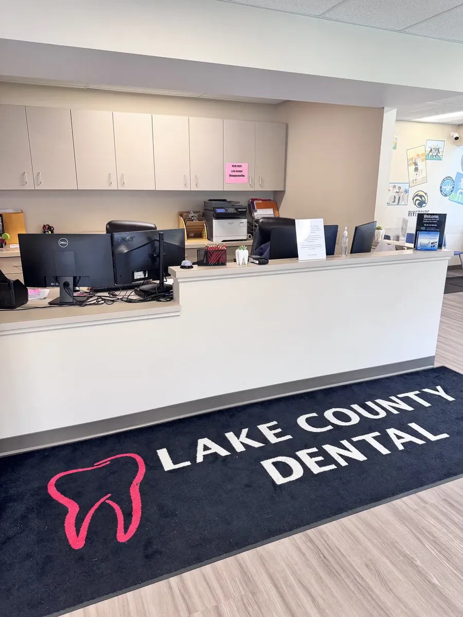 The front desk at Lake County Dental